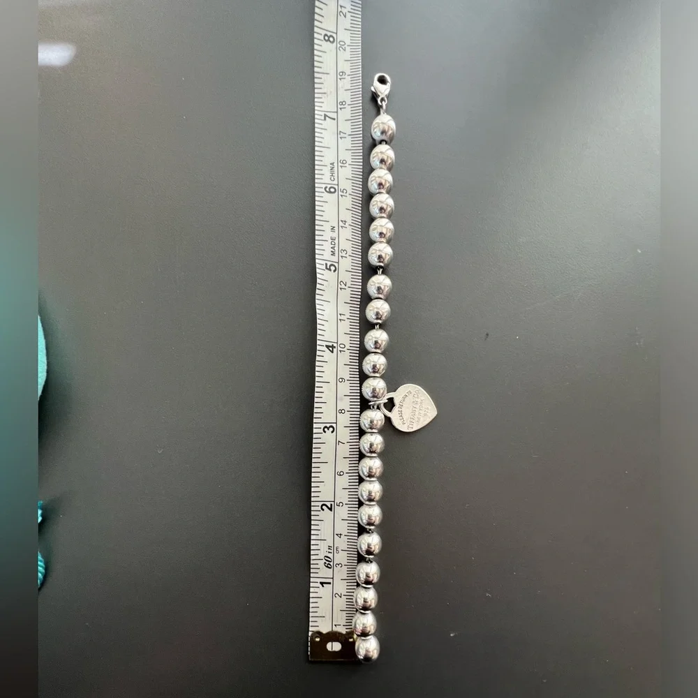 Return to Tiffany™ Heart Tag Bracelet in Silver, 8 mm - Picture 8 of 9